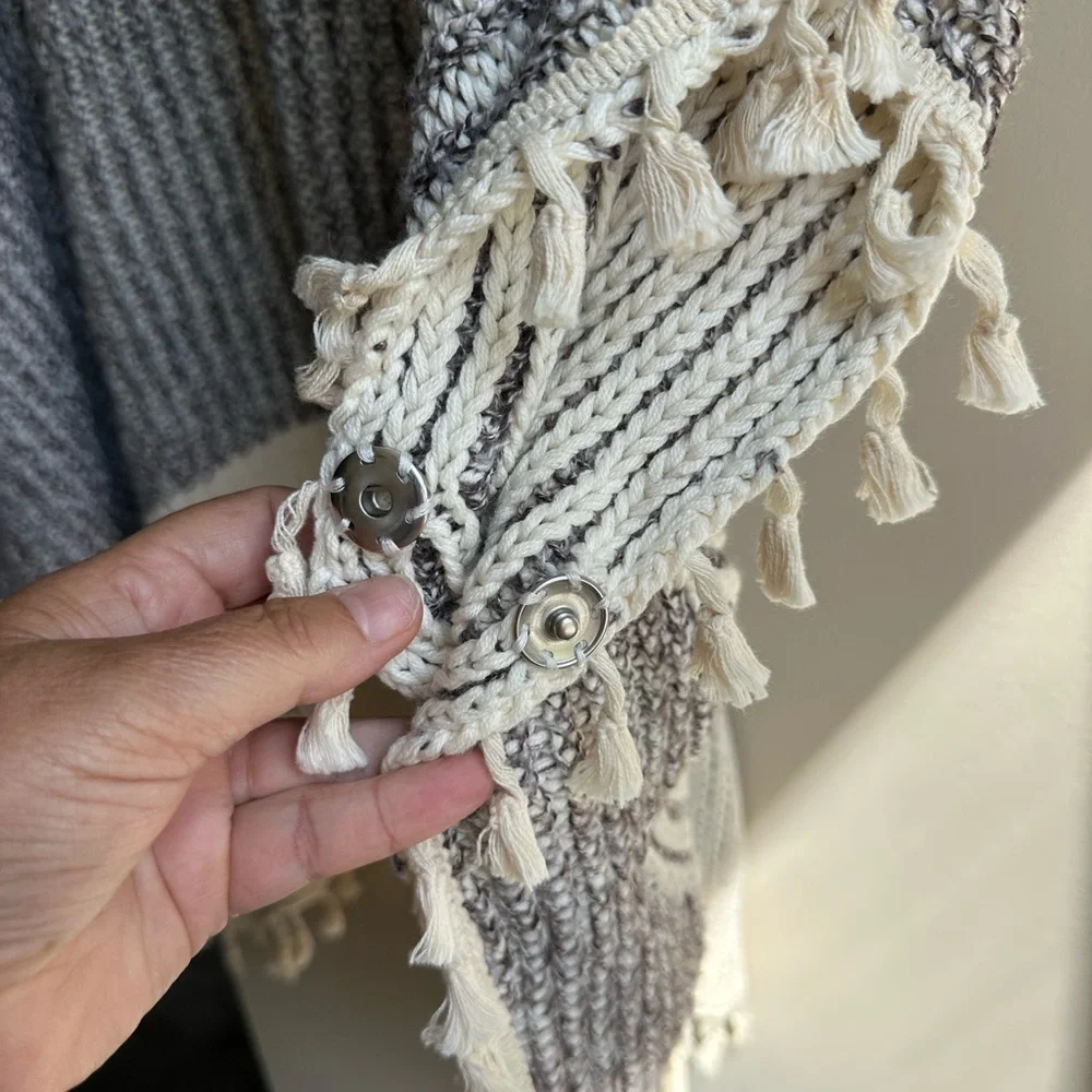 Anthropologie Black and Cream Knit Poncho - Picture 11 of 13